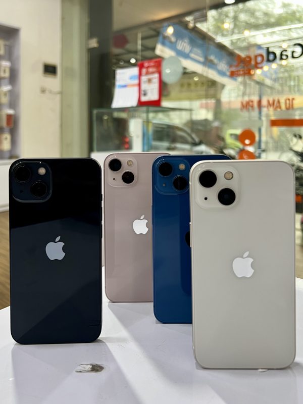 iPhone 13